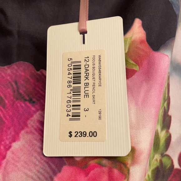 Ted Baker Focus Bouquet Pencil Skirt - Picture 3 of 5